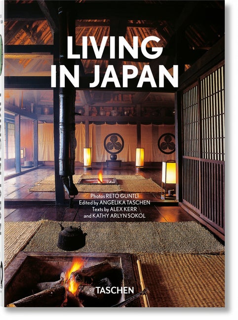 Item #79346 Living in Japan. 40th Ed. (Multilingual Edition). Alex Kerr, Kathy Arlyn, Sokol