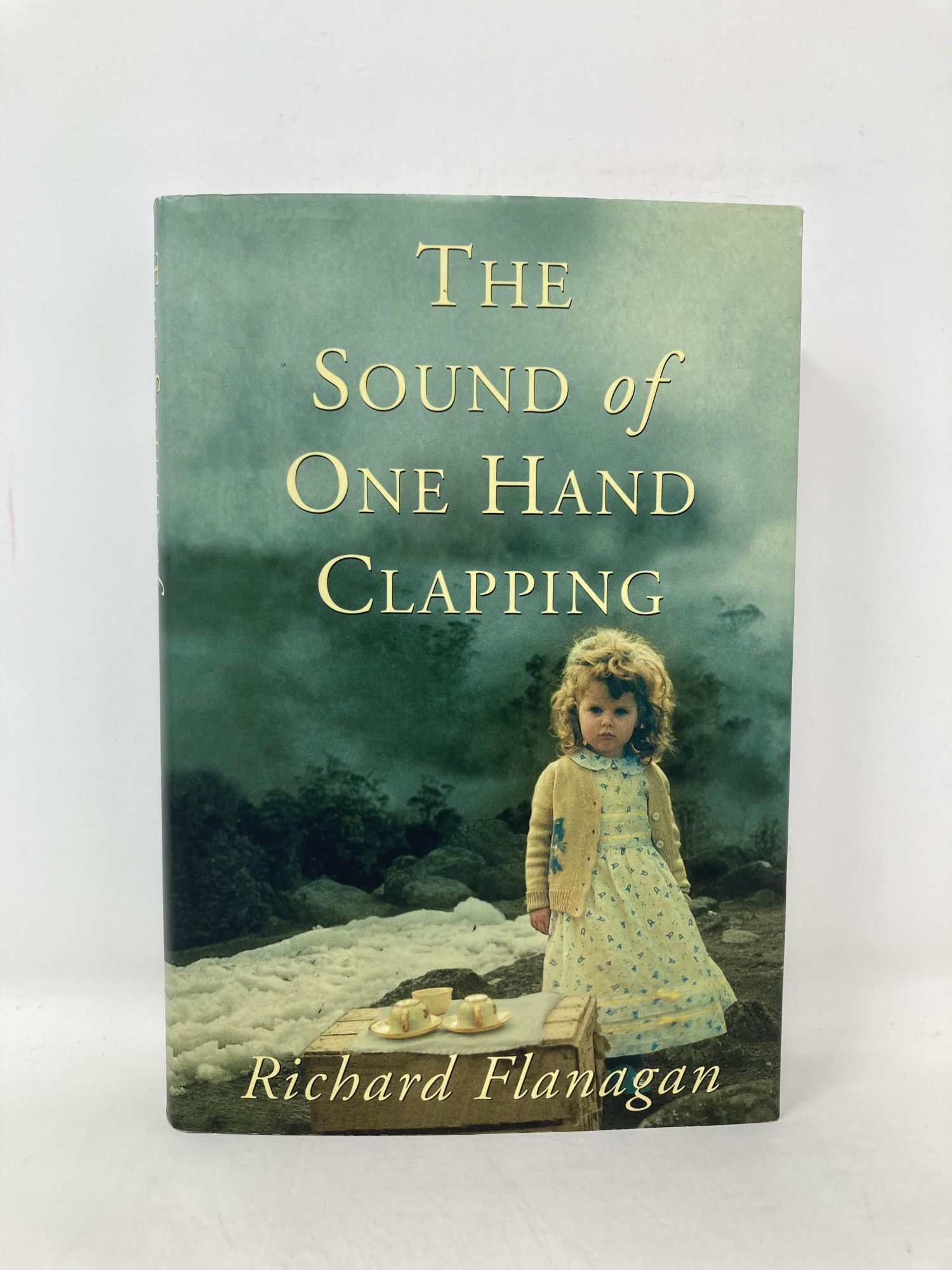 The Sound of One Hand Clapping | Richard Flanagan | First Thus