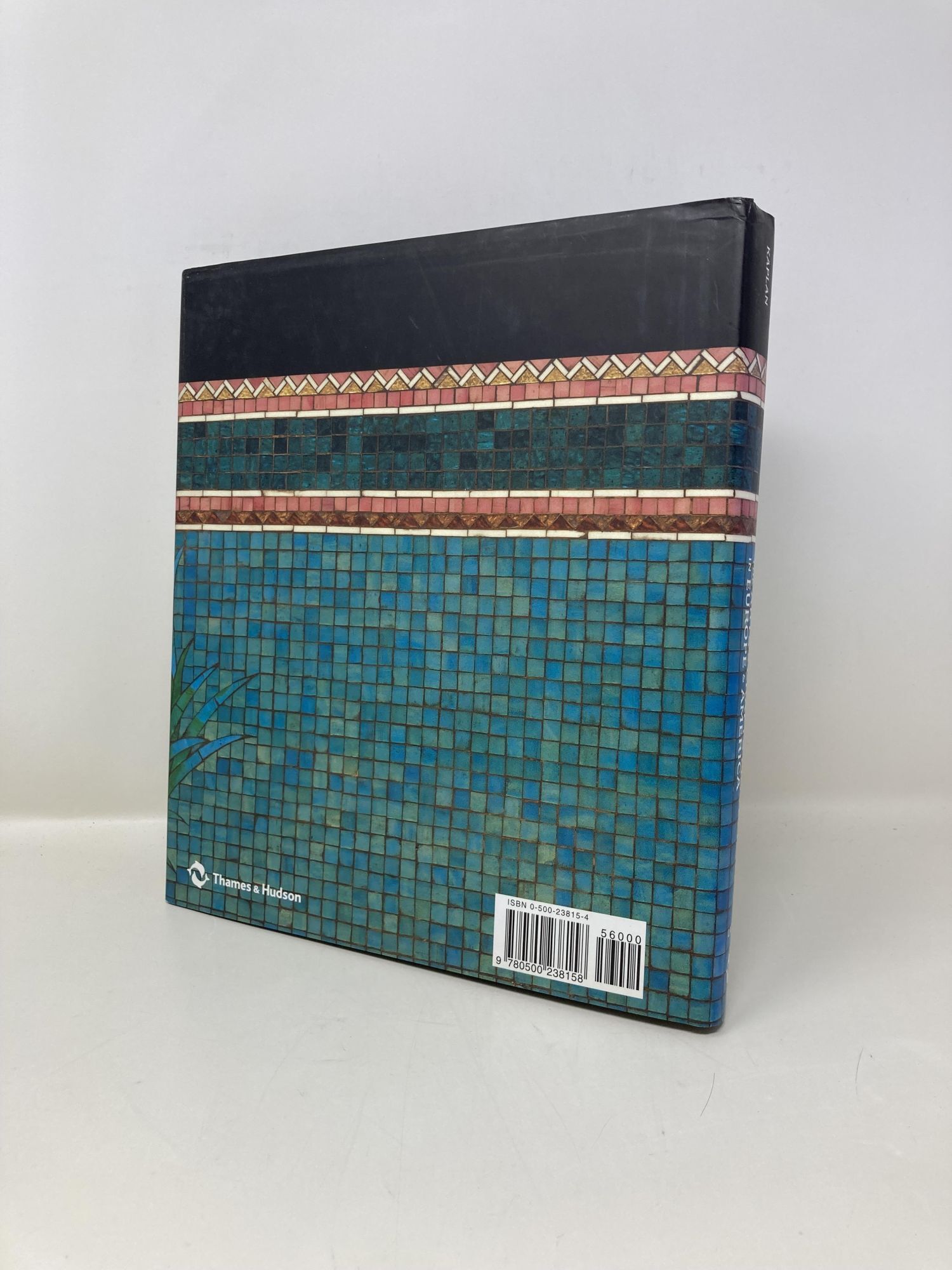The Arts and Crafts Movement in Europe and America: Design for the