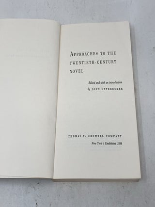 Approaches to the Twentieth Century Novel