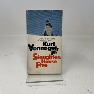 Item #355632 Slaughter House Five. Kurt Vonnegut Jr