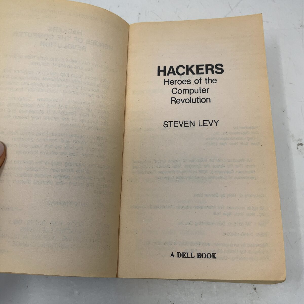 Hackers Heroes of the Computer Revolution | Steven Levy | FIRST THUS