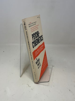 Item #370687 Psycho-cybernetics. Maxwell Maltz