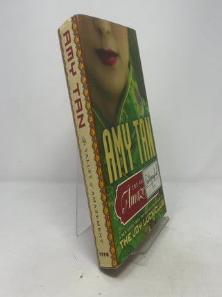 Item #384165 The Valley of Amazement. Amy Tan