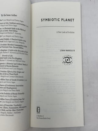 Symbiotic Planet: A New Look At Evolution