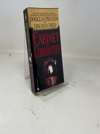 Item #389937 The Cabinet of Curiosities (Pendergast, Book 3). Douglas J. Preston
