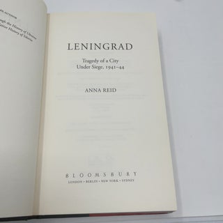 Leningrad: Tragedy of a City Under Siege, 1941-44