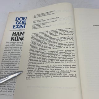 Does God Exist?: An Answer for Today (English and German Edition)