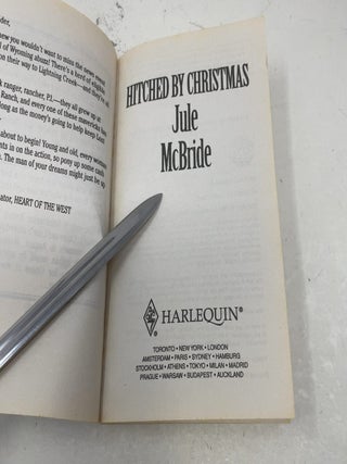 Hitched By Christmas (Heart of the West, No 6)