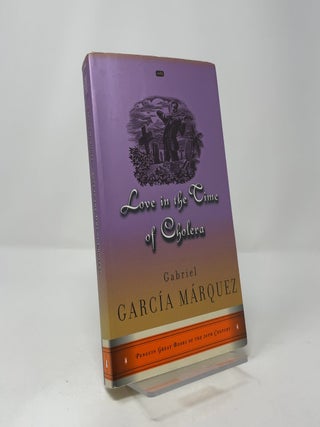 Love in the Time of Cholera (Penguin Great Books of the 20th Century)