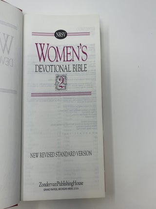 NRSV Women's Devotional Bible 2
