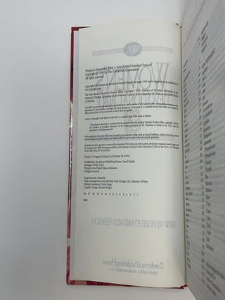 NRSV Women's Devotional Bible 2