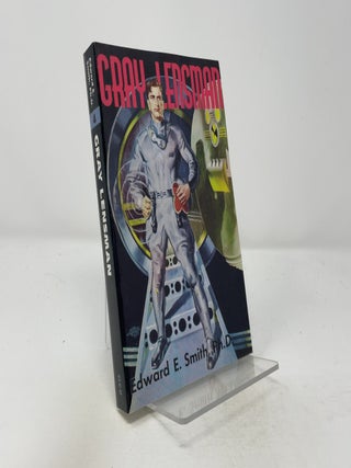 Item #440724 Gray Lensman. Edward E. Smith
