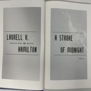 A Stroke of Midnight (Meredith Gentry, Book 4)