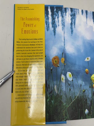 The Astonishing Power of Emotions: Let Your Feelings Be Your Guide