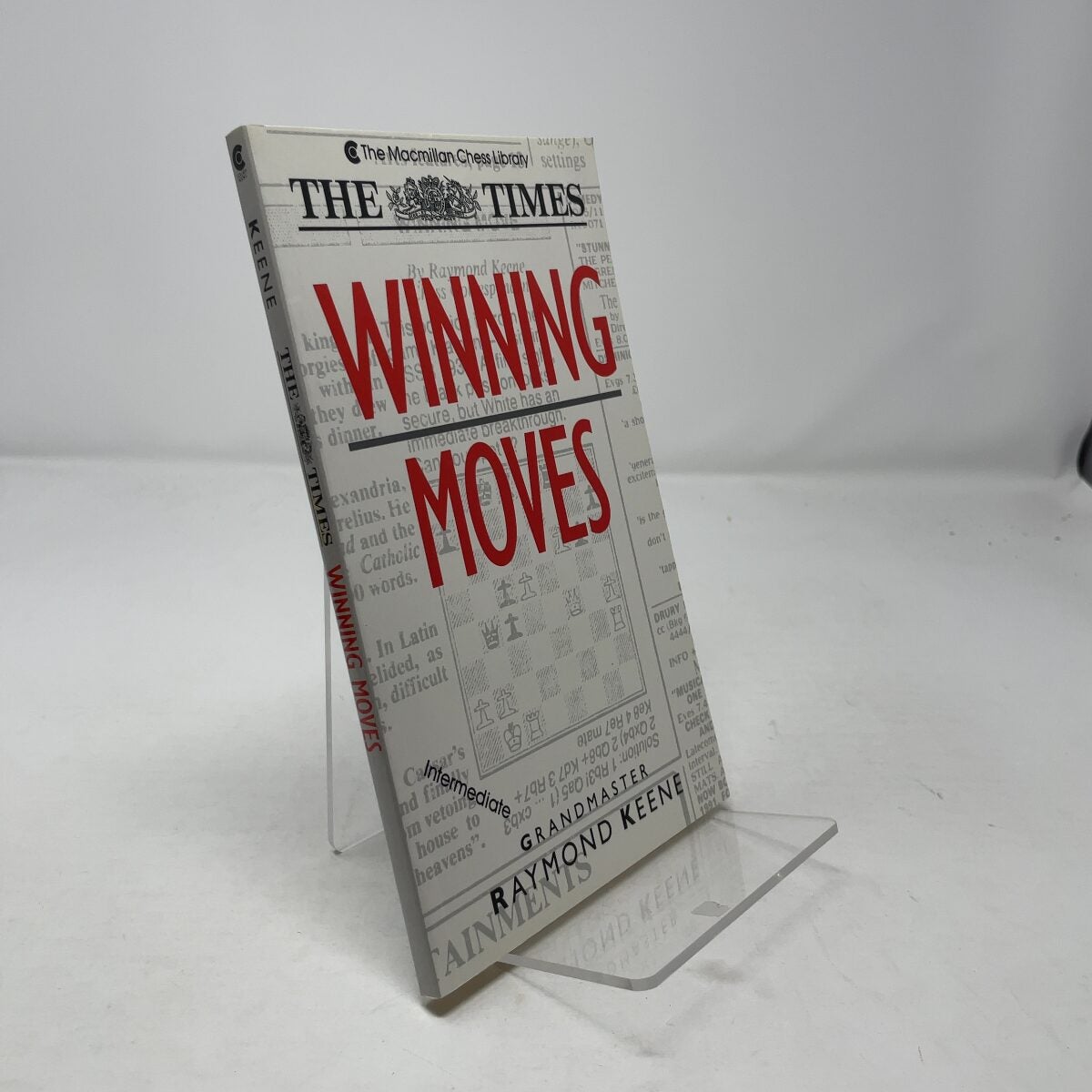 WINNING MOVES (The Macmillan Chess Library) by Raymond Keene PB First Edition V