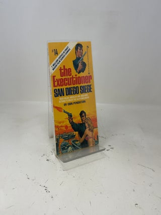 Item #463907 The Executioner: San Diego Siege #14. Don Pendleton