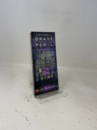 Item #464464 Grave Peril (The Dresden Files, Book 3). Jim Butcher