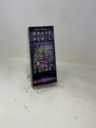 Grave Peril (The Dresden Files, Book 3)