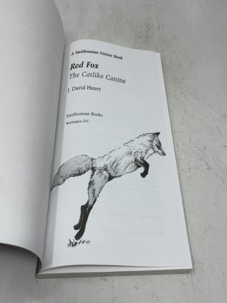 Red fox: The Catlike Canine (Smithsonian Nature Book)