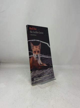 Red fox: The Catlike Canine (Smithsonian Nature Book)