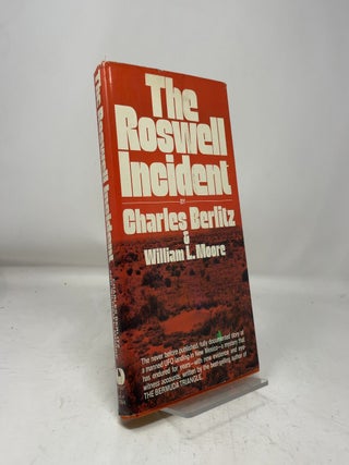 Item #465468 The Roswell Incident. Charles Berlitz