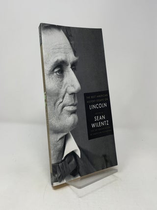 Item #503875 The Best American History Essays on Lincoln