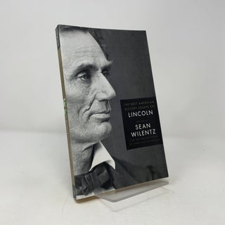 Item #503875 The Best American History Essays on Lincoln