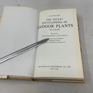 The Pocket Encyclopedia of Indoor Plants in Color