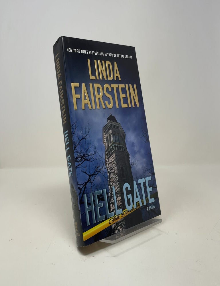 Item #530402 Hell Gate. Linda Fairstein.