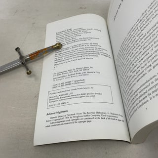 Hamlet (Case Studies in Contemporary Criticism)