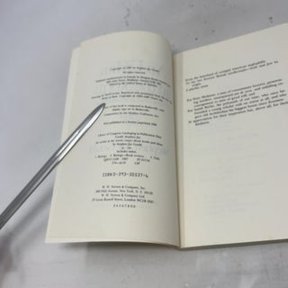 An Urchin in the Storm: Essays About Books and Ideas