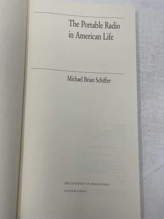 The Portable Radio in American Life (Culture and Technology)