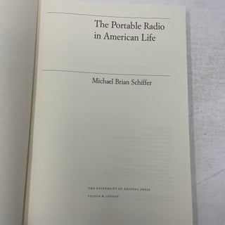 The Portable Radio in American Life (Culture and Technology)