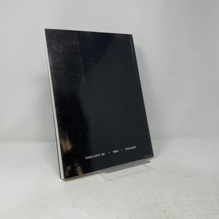 Roberto Ma?rquez: Sojourns in the labyrinth : a survey of paintings, 1984-1994