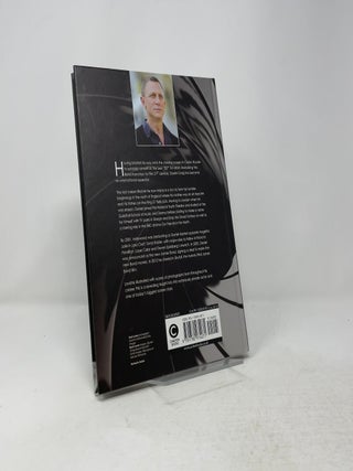 Daniel Craig: Illustrated Biography